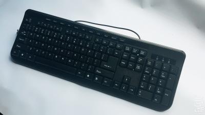 China Schwarze/weiße Multimedia nehmen verdrahtete Spiel-Tastatur-mechanische von hinten beleuchtete Tastatur ab zu verkaufen