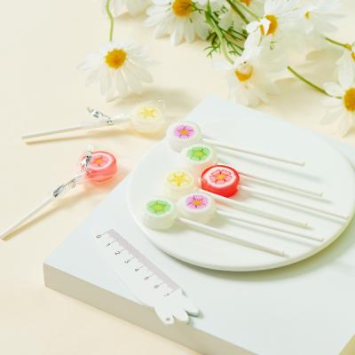 China Natural Flower Shape China Yibang 8g Handmade Candy Juice Lollipop for sale