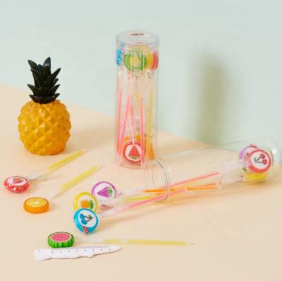 China 10pcs Natural Bottle Children And Student Lollipop Fruity Sliced ​​Candy Cut Glowing Hard Candies for sale