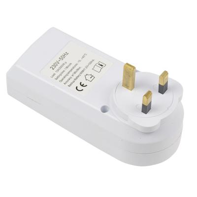 China 7 Days 24 Hours Programmable Time Switch UK Plug In Single Operation Digital Timer Switch Socket for sale