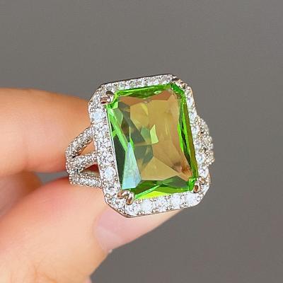 China Vintage Princess Big Square Diamond Olive Green Zircon Ring Western Fashion Engagement Ring for sale