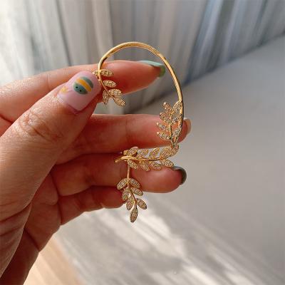 China New Fashionable Korean Trendy Fairy Leaf One Piece Earrings Female Elegant Simple Jewelry For Women for sale