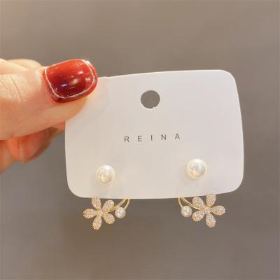 China New Trendy Korean Lightweight Luxury Pearl Flower Stud Earrings For Women Fashion Crystal Elegant Jewelry Party Gifts for sale