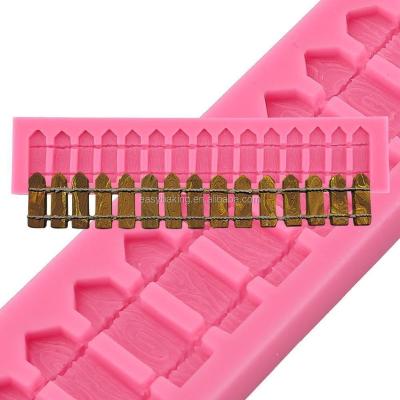 China Sustainable Wood Fence Border Cake Decorating Mold Customize Fondant Silicone Mold for sale