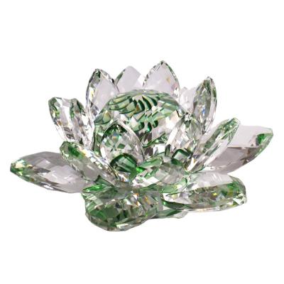 China Colored Glass Crystal Lotus Sculpture Crystal Lotus Flower From Europe For Wedding Favors Gifts for sale