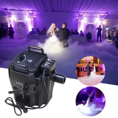 China Low Smoke Lying Machine 3500W Dry Ice Ice Fog Machine For Wedding Stage Party 49x45x47cm for sale