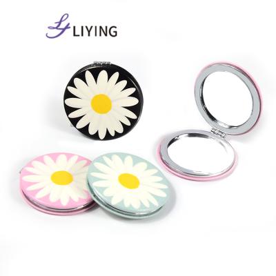 China Daisy Design Travel Compact Cosmetic Magnifying Portable Mirror for sale