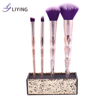 China Angular Blush Custom Logo China Supplier Makeup Brush Case Set Makeup Brush Kit for sale