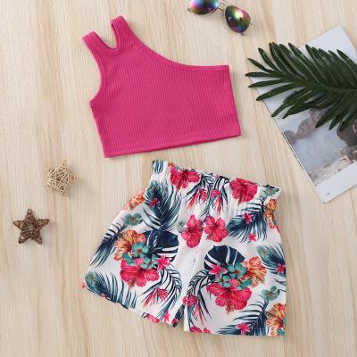 China Summer Sweet Fashion Little Treat Kids One Shoulder Solid Knit Vest Tops+flowers Printed Shorts 2pcs Girls Dress Set for sale