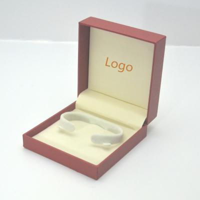 China Custom Velvet Bracelet Box For Bracelet Jewelry Packaging Box for sale