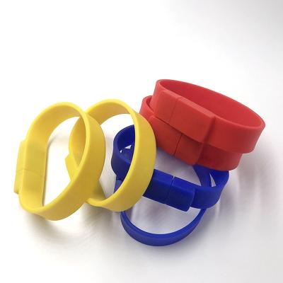 China Custom 2.0/3.0 usb flashdrive usb training silicone wristband wristband wrist bands usb pendrive silicone rubber pen training wristbands for sale