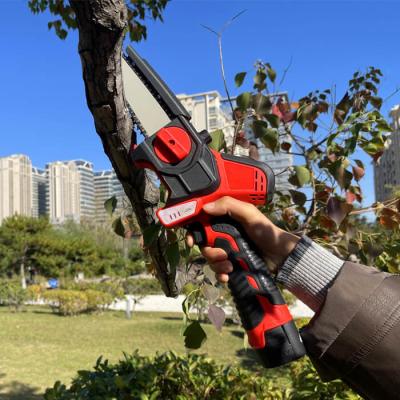 Cina 6 pollici Mini batteria elettrica Power Chain Saw Li-Ion senza fili con lubrificazione ad olio in vendita