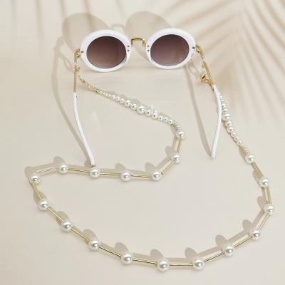 China Hot Selling Alloy Pearl Beads Clover Flower Link Chain Glasses Face Mask Necklace Reading Glass Sunglasses Necklace for sale