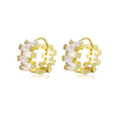 China Vintage 14k Gold Round Earrings Shape Hollow Ear Hoop Earrings for sale