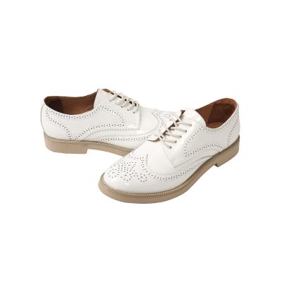 China Buckskin Sell Well New Type Lace Vintage Low Patent Leather Pumps Derby Brogues for sale