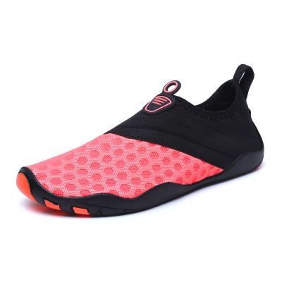 China Comfortable\Durable\Breathable\Lightweight Aqua Beach Shoes Bump Water Unisex Breathable Surfing Quick Dry Slip On Shoes for sale