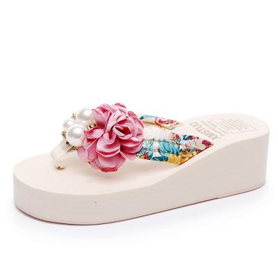 China Beautiful Romantic Flower Slippers 2020 Flip Flops Fashion Comfortable Lightweight Outdoor Comfortable\durable\breathable\leisure light for ladies for sale