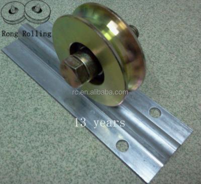 China sliding gate wheel with 820PCR track for sale