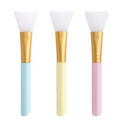 China MASK BRUSH factory wholesale SILICONE MASK BRUSH wholesale angle and logo liquid mask brush high quality custom SILICONE mask brush package for sale