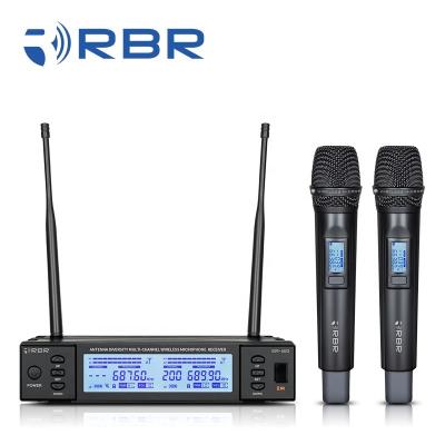 China AF level bm680 professional karaoke wireless microphone MIC with auto mute function for sale