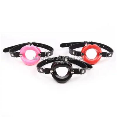 China Reinforce Oral Sex Rubber Sexy Mouth Stuffed Gag Lips O Ring Mouth Gag Open Sex Pleasure 3 Color PU Leather Belt Attachment for sale