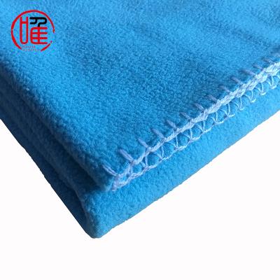 China 100% Flame Retardant Polyester Fleece Antipilling Airline Throw Blankets for sale