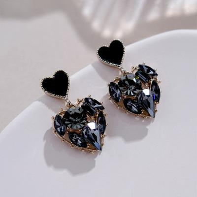 China 2021 FASHIONABLE New Luxury Diamond Earrings For Women Girls Heart Shape Gem Stone Pendants Dainty Love Zircon Earring for sale