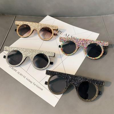 China Fashion Sunglasses Sell 2021 Wholesale Fashionable Summer Women Diamond Bling Shades Sunglasses for sale