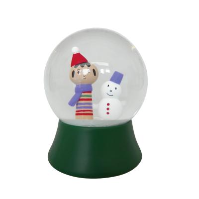 China Bulk Europe Resin 80MMSnowball Gifts And Crafts Snow Globe Glass Water Ball For Home Decoration for sale