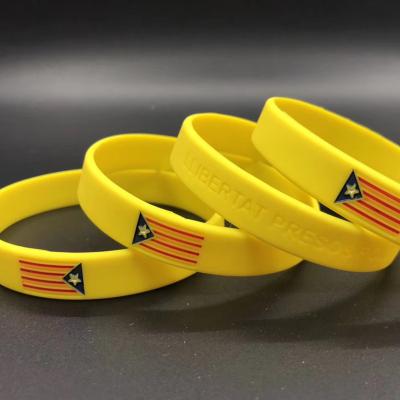 China Promotion Gift Hot Selling Custom Silicone Bracelet Logo Wrist Band Silicone Rubber Bracelet for sale