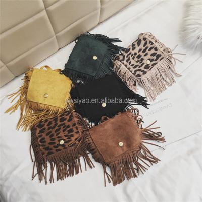 China Portable Stylish Leopard Kids Bags Girls Handbag Mini Fringe Single Shoulder Bag Wholesale Baby Tassel Coin Purse Lovely for sale