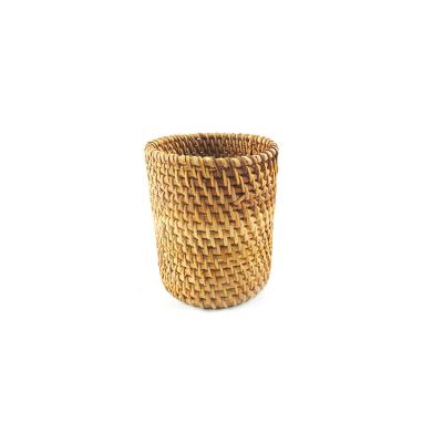 China Handwork Factory Sale Desktop Decoration Handmade Bamboo Weaving Pen Container Direct Simple Style for sale