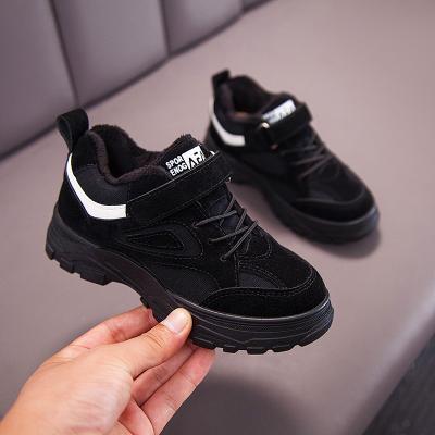 China Breathable Men And Women Cotton Shoes Winter Plus Thick Warm Velvet Sports Shoes for sale