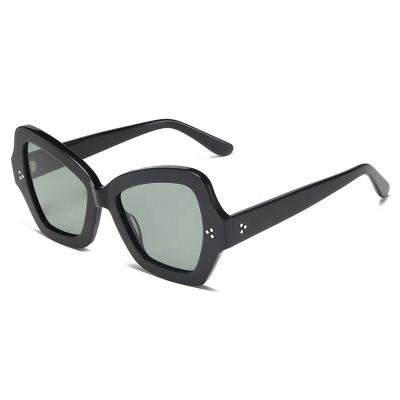 Κίνα Polarized Butterfly Shape 2020 Oversized Frame Good Quality Fashion Colorful Sunglasses προς πώληση