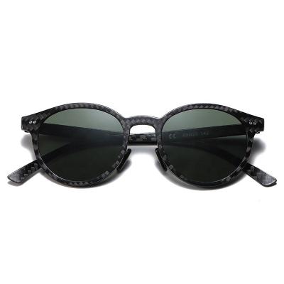 China Sunglasses Europe Latest Fashion Unisex Carbon Fiber Sunglasses à venda