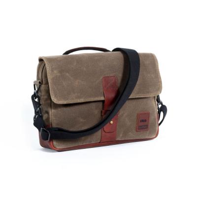 China Fashion Casual Messenger Men's Fashion Waterproof Travel Satchel Shoulder Bag, MAN CANVAS MESSENGER BAG for sale