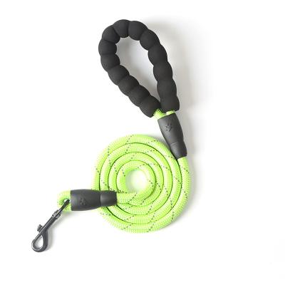 China Durable Padded Dog Leashes Factory Direct Sale Pet Walking Collar Belts Puppy Reflective Nylon Outdoor Training Running Rope for sale