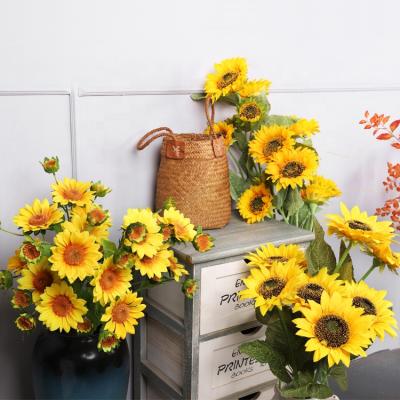 China Qihao B3-3 Artificial Sunflower Flower With Fabric And Villi Material Standard Size for sale