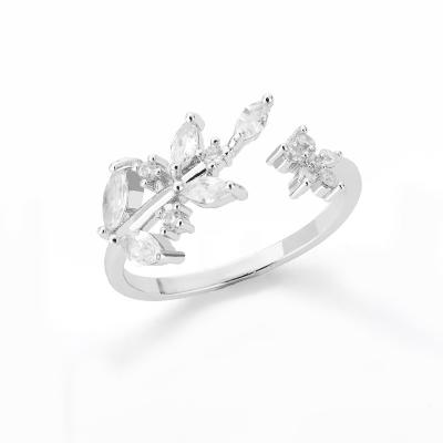 China Durable Wholesale Creative Simple Shiny Flower Fashion Clear Zircon Lucky Tree Leaf Finger Ring Gift Clear Zircon Leaf Flower Rings for sale