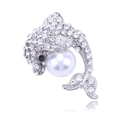 China Cute Silver Plated ALLOY Dolphin Diamond Brooch Crystal Zirconia Dolphin Brooches for sale