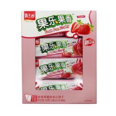 China Natural Hot Premium Cookies 300g Cookies Jam Sandwich Crunchy Sale Cookies (Strawberry Sandwich Cookies) for sale