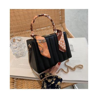 China Luxury Large Capacity Women Design Ladies Handbag With Sling Cross - Body Bag Bag Handbags For Women Small Totes for sale