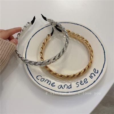 China MuXi Korea incense wind gold hair band small hair accessories woman metal wind cool chain hair band for sale