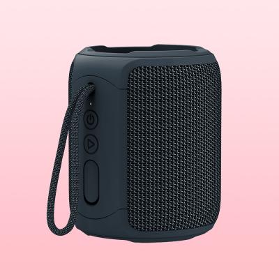 China Sonido dinámico 16W Bluetooth a prueba de agua altavoces al aire libre con llamadas libres de manos en venta