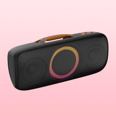 China Sistema de audio inmersivo para fiestas al aire libre con controlador de altavoces de 40W 4Ω batería de 2500mAh en venta