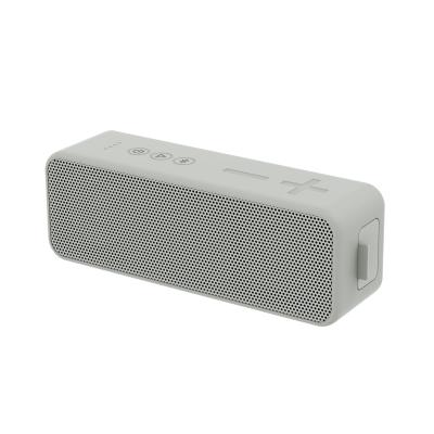 China oradores exteriores brancos de 2200mAh Bluetooth, ODM super de Graves Portable Speaker à venda