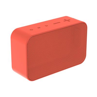 China 1800mAh Wireless Waterproof Speaker , Ipx7 Waterproof Bluetooth Floating Speaker for sale