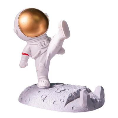 China 2022 Adjustable Creative Astronaut Bracket Universal Mobile Phone Holder Desk Stand For Gift Home Decoration for sale