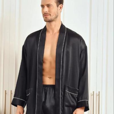 China 100% Solid Color Satin Long Sleeve Whloesale Pajamas Sleepwear Robe Sets Solid Color 19mm Real Silk Pajamas Mens Classic Black Silk Nightgowns for sale