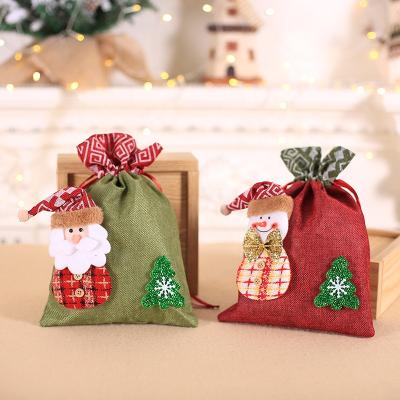 China Candy Gift Bag YQ-446 Christmas Cloth Candy Bag With 3D Ornaments Santa Sack Kids Party Favor for sale